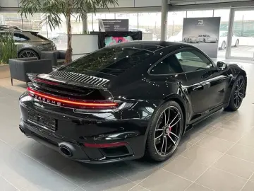 PORSCHE 911 Turbo