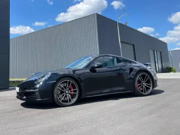 PORSCHE 911 Turbo