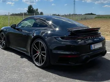 PORSCHE 911 Turbo