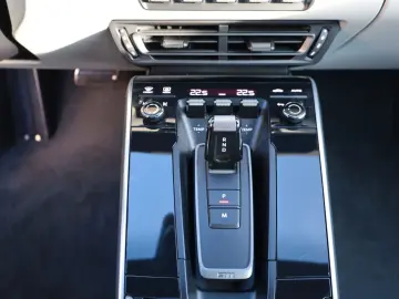 PORSCHE 911 Turbo