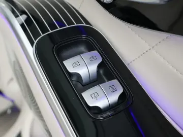 MERCEDES-BENZ S 450 d 4M L AMG Chauffeur Digital Light Night