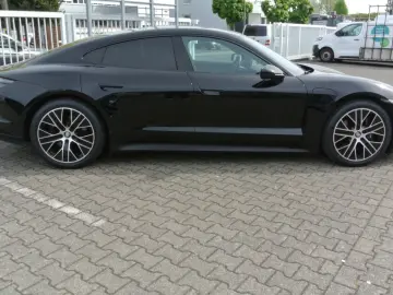 PORSCHE Taycan schw schw 20  perf batt kamera sofort