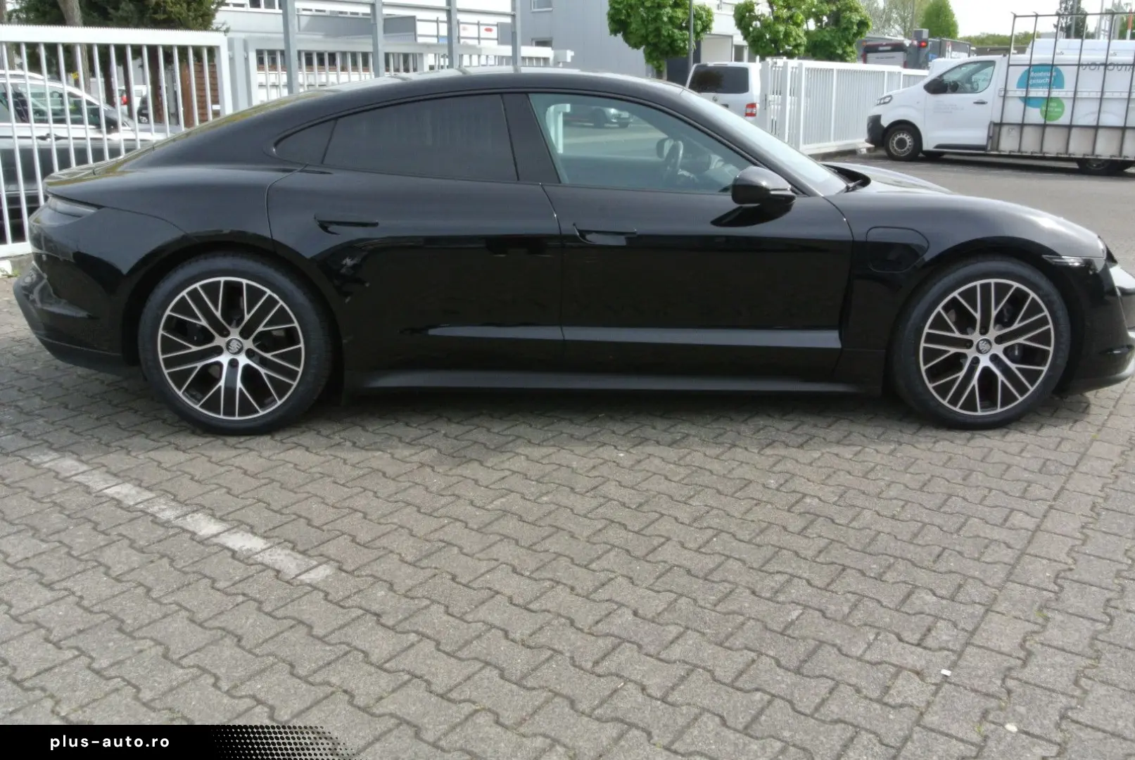 PORSCHE Taycan schw schw 20  perf batt kamera sofort