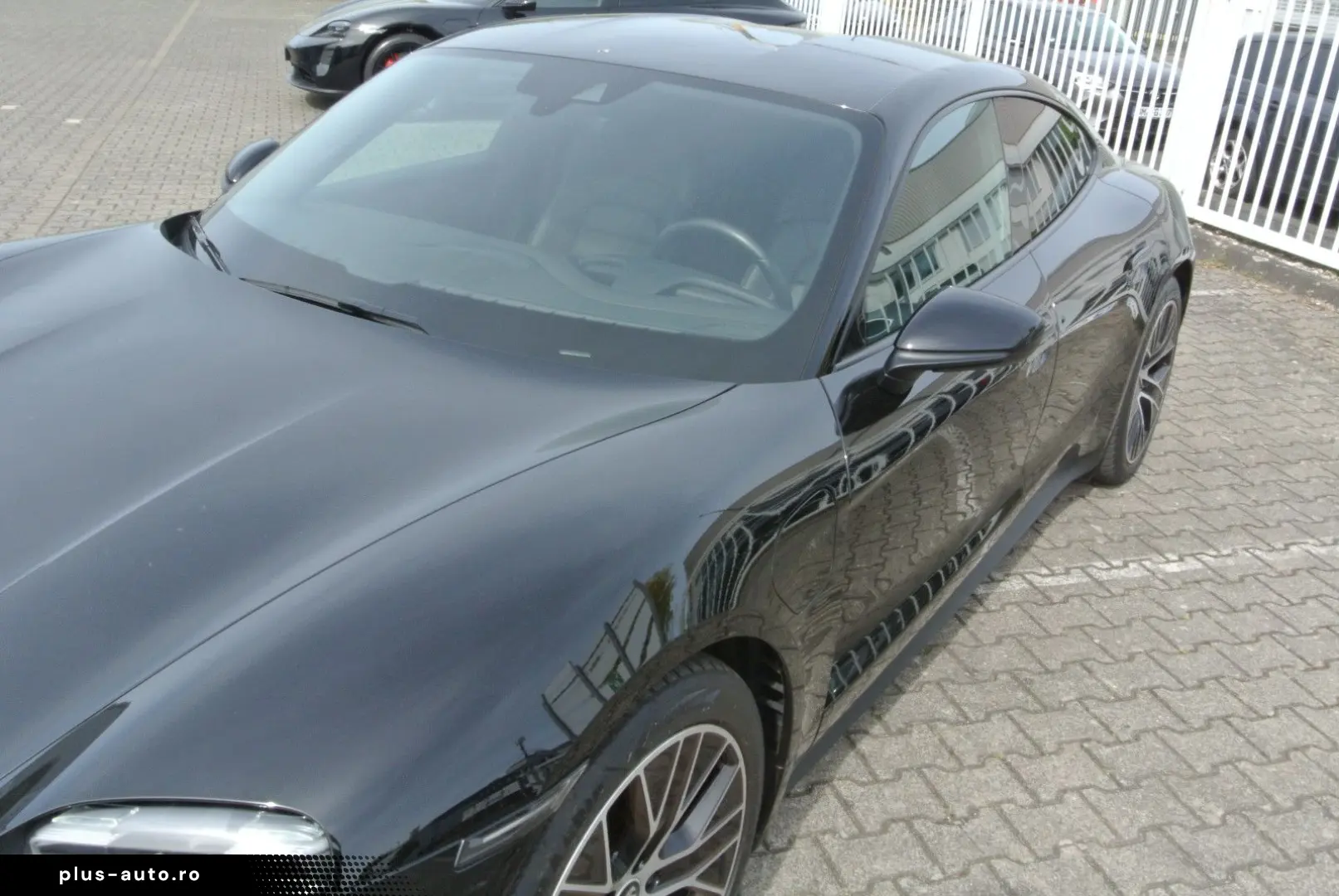 PORSCHE Taycan schw schw 20  perf batt kamera sofort