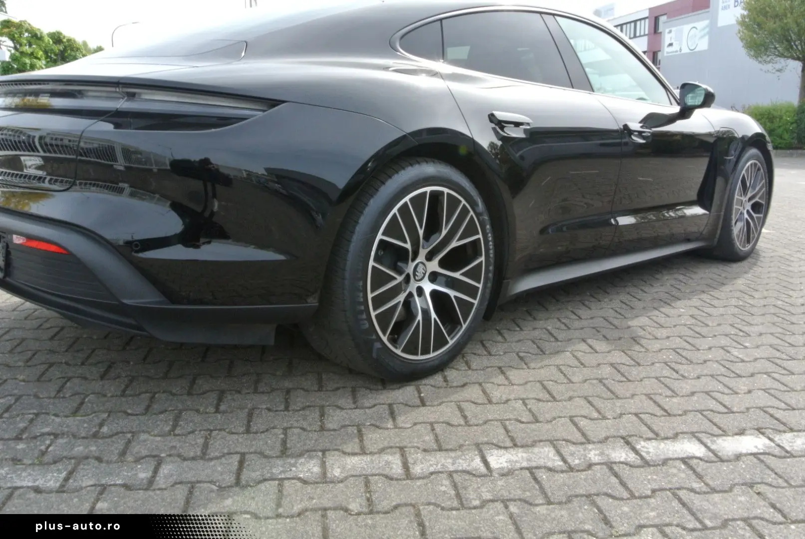 PORSCHE Taycan schw schw 20  perf batt kamera sofort