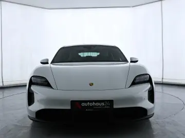 PORSCHE Taycan Plus Navi HUD Bose Pano Sitzhzg.