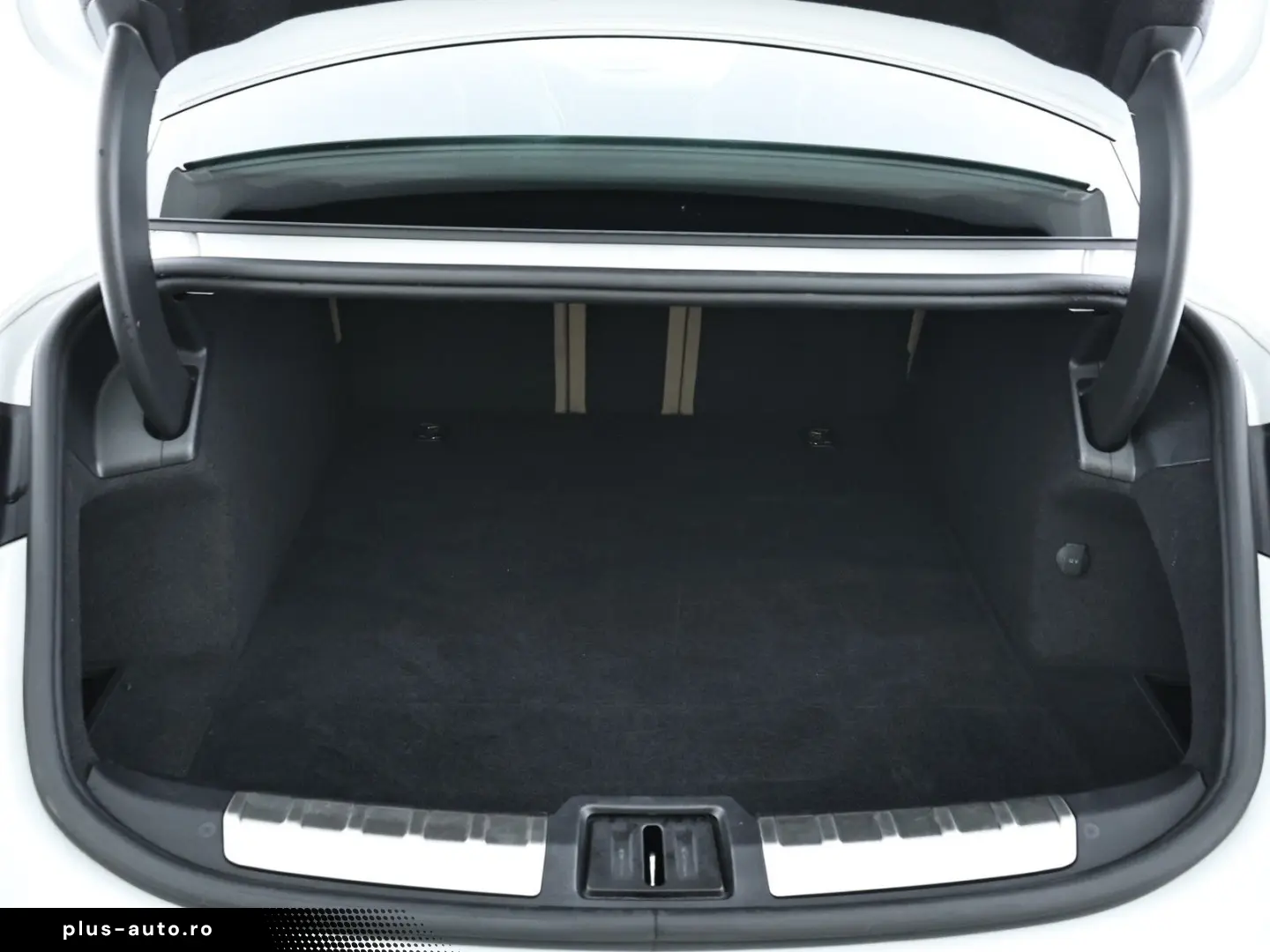 PORSCHE Taycan Plus Navi HUD Bose Pano Sitzhzg.