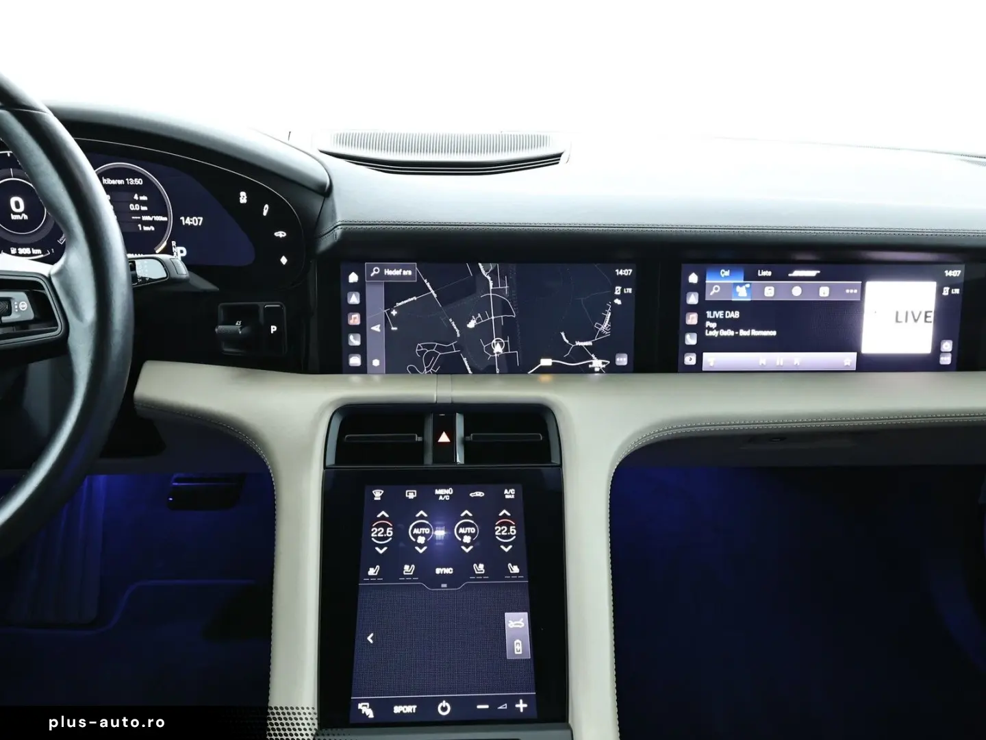 PORSCHE Taycan Plus Navi HUD Bose Pano Sitzhzg.