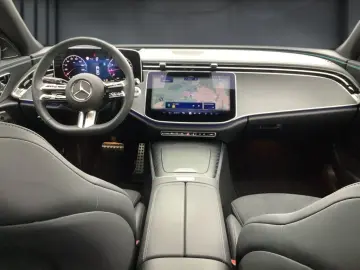 MERCEDES-BENZ E 200 AMG DIGITAL PANO StHz DISTR HuD &hellip;