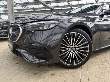 MERCEDES-BENZ E 200 AMG NIGHT PANO DISTRONIC KAMERA AMBIENTE