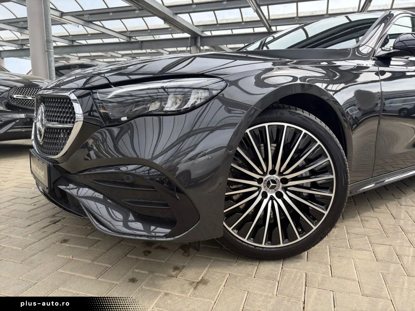 MERCEDES-BENZ E 200 AMG NIGHT PANO DISTRONIC KAMERA AMBIENTE