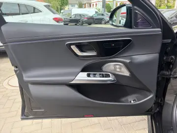 MERCEDES-BENZ E 200 AMG NIGHT PANO DISTRONIC KAMERA AMBIENTE