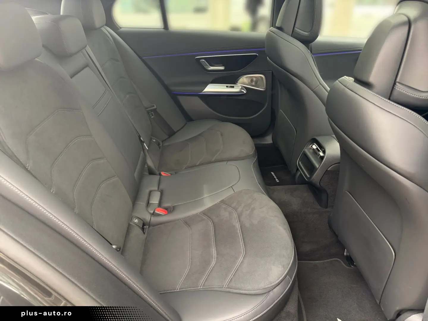 MERCEDES-BENZ E 200 AMG NIGHT PANO DISTRONIC KAMERA AMBIENTE