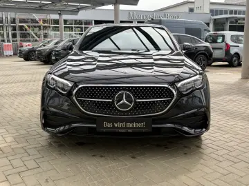 MERCEDES-BENZ E 200 AMG NIGHT PANO DISTRONIC KAMERA AMBIENTE