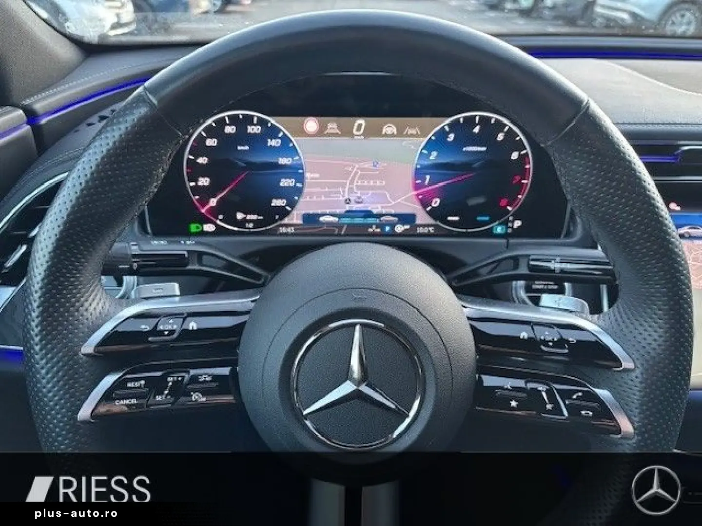 MERCEDES-BENZ E 200 AMG Sport Night Distr Pano AHK W&hellip;