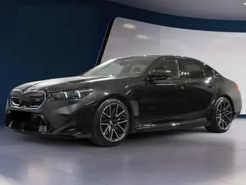 BMW M5 Pro Comfort Package B&W