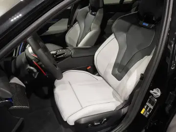 BMW M5 Pro Comfort Package B&W