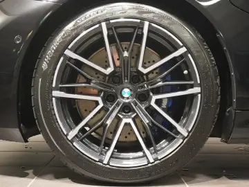 BMW M5 Pro Comfort Package B&W