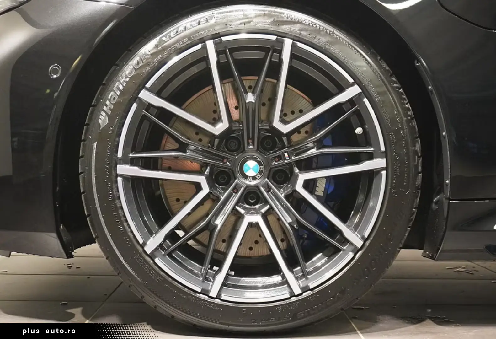BMW M5 Pro Comfort Package B&W