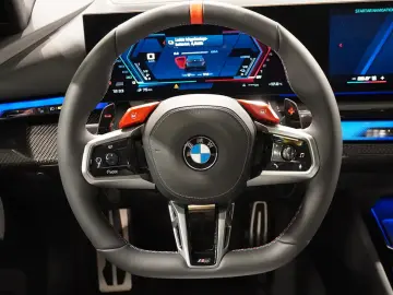 BMW M5 Pro Comfort Package B&W