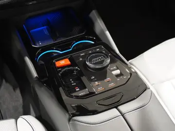 BMW M5 Pro Comfort Package B&W