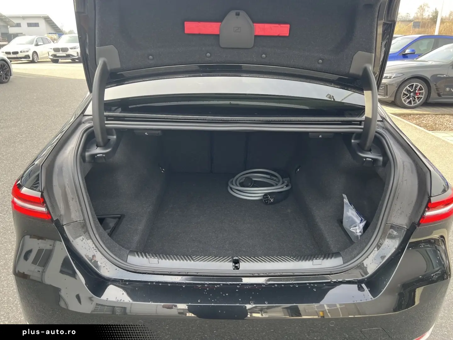 BMW 530e Limousine Panoramadach AHK Comfortpaket