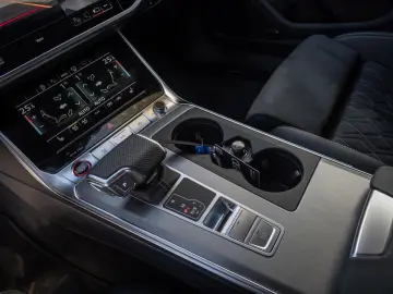 AUDI S6 Avant TDI quattro MATRIX NAVI AHK B&O STANDHZ