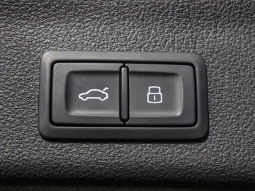 AUDI S6 Avant TDI quattro MATRIX NAVI AHK B&O STANDHZ