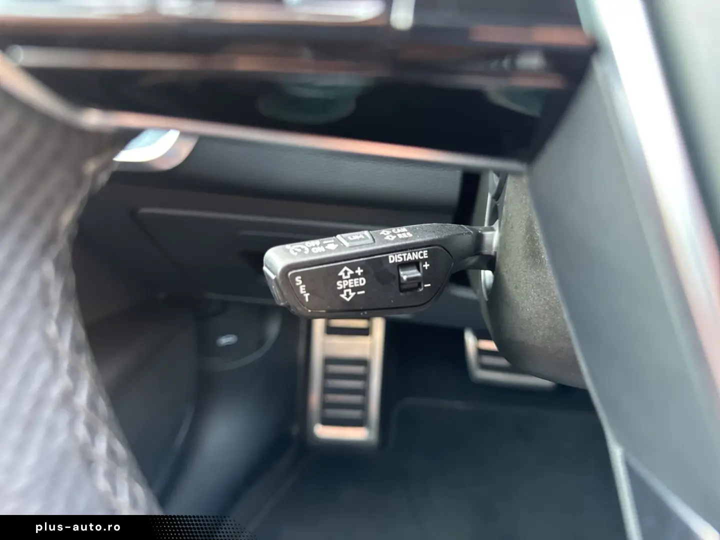 AUDI RS 6 Avant Keramik HDMatrix Pano StHz HuD RS-Aga