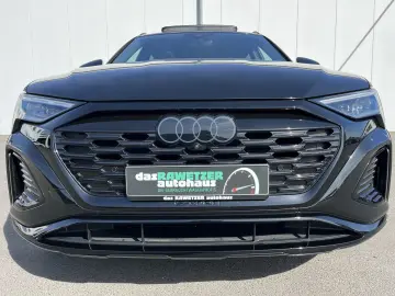 AUDI Q8 e-tron S line Black Style 367€ m.20% Anz. 114
