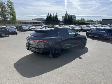 AUDI Q8 e-tron S line Black Style 367€ m.20% Anz. 114