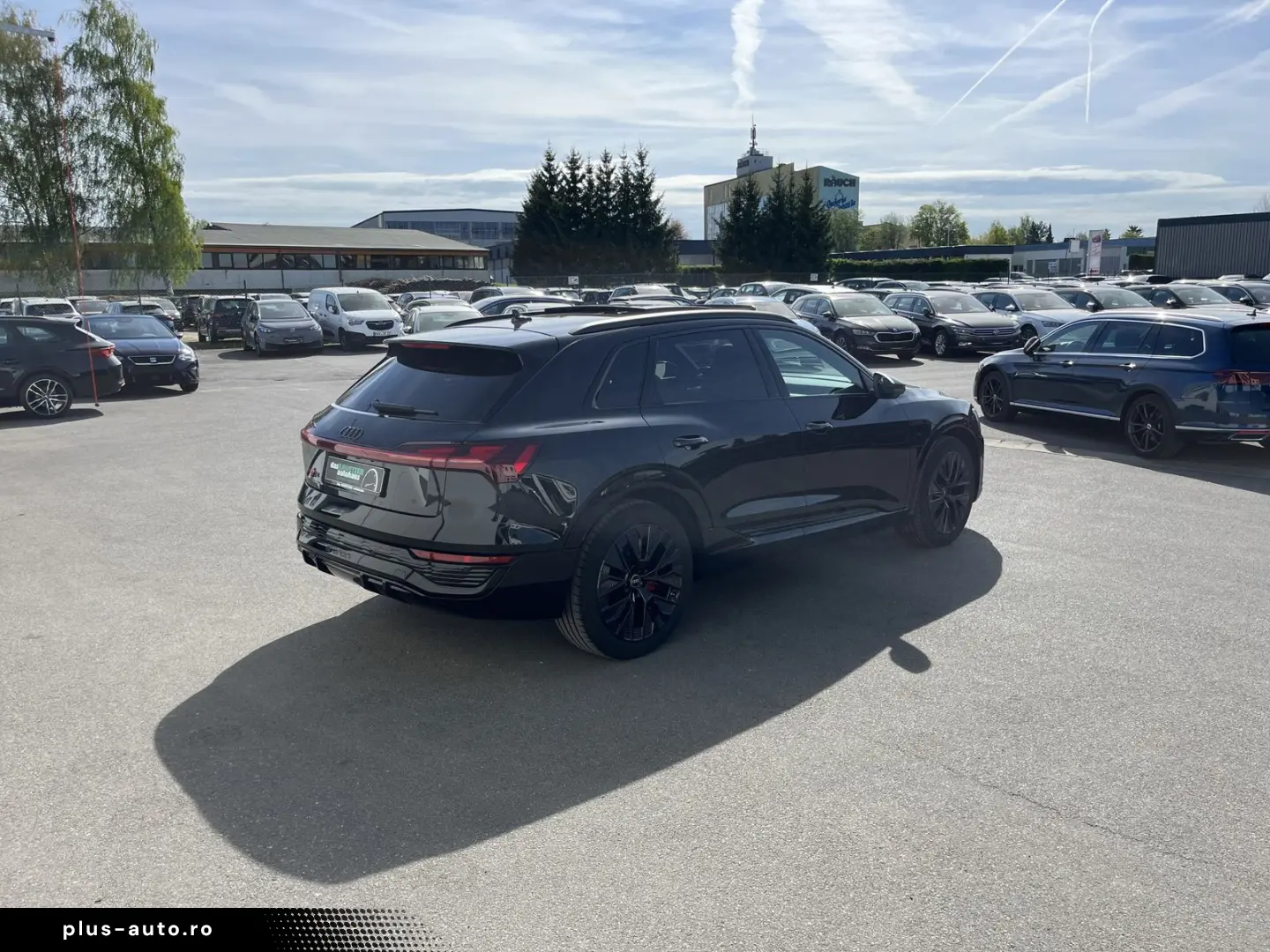 AUDI Q8 e-tron S line Black Style 367€ m.20% Anz. 114
