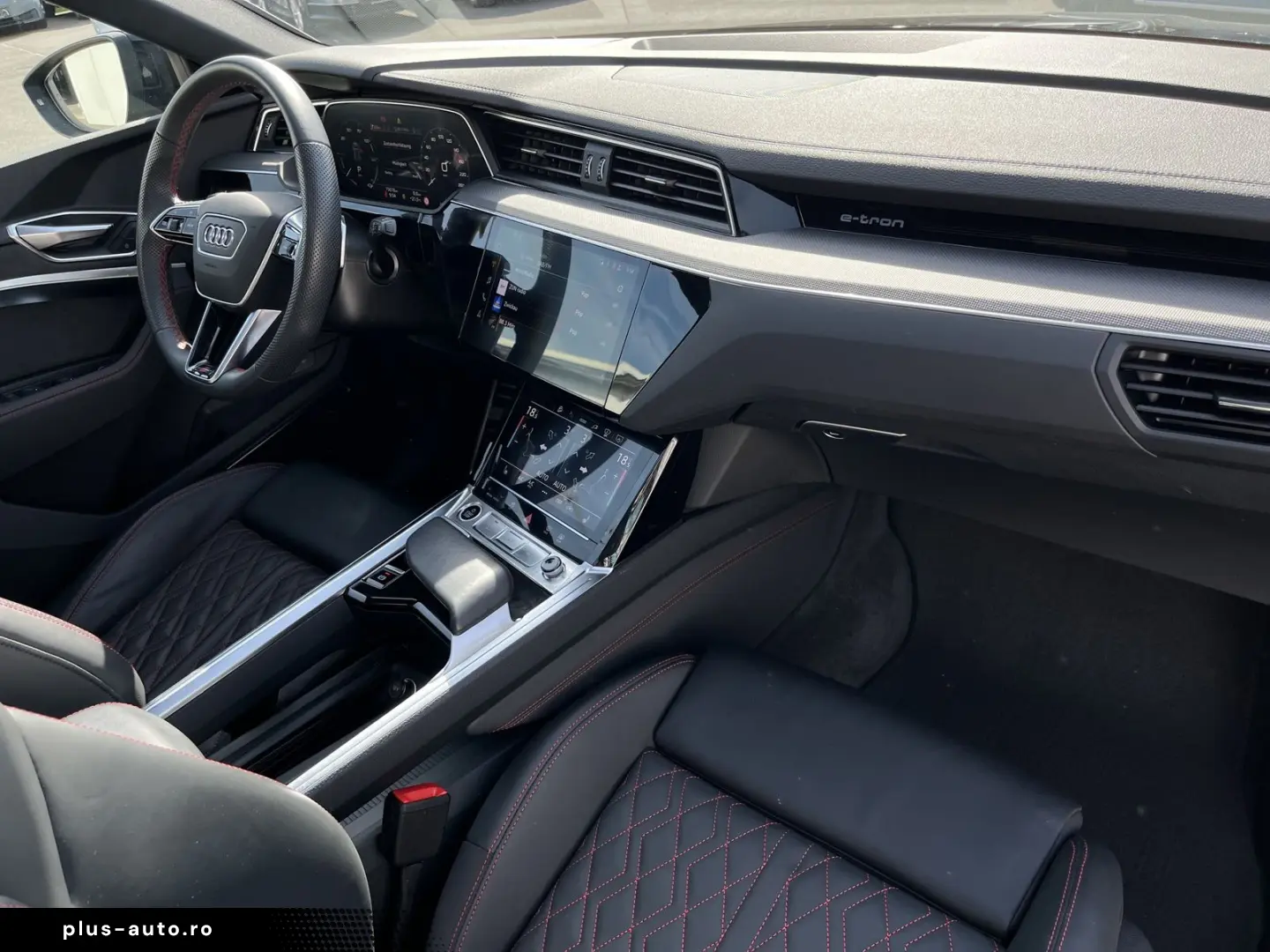 AUDI Q8 e-tron S line Black Style 367€ m.20% Anz. 114
