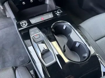 AUDI A6 e-tron Sportback advanced TECH  AHK ACC 20