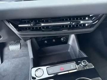 AUDI A6 e-tron Sportback advanced TECH  AHK ACC 20
