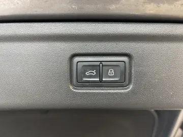 AUDI A6 e-tron Sportback advanced TECH  AHK ACC 20