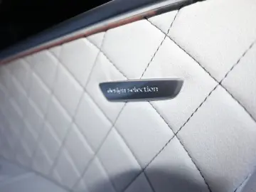 AUDI A8L 60 TFSIe lang FULL-EXCLUSIVE   UPE 190.975 -