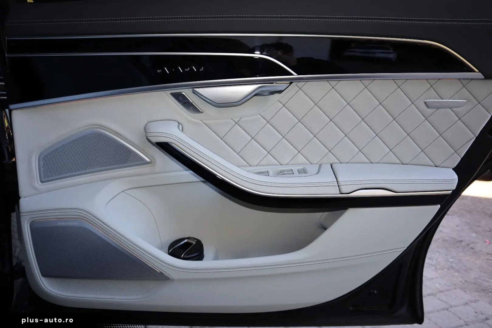 AUDI A8L 60 TFSIe lang FULL-EXCLUSIVE   UPE 190.975 -