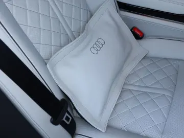 AUDI A8L 60 TFSIe lang FULL-EXCLUSIVE   UPE 190.975 -