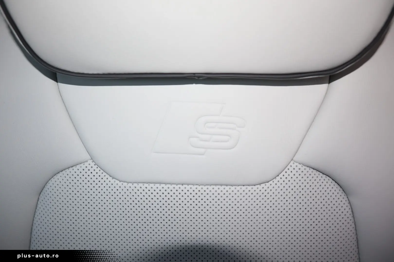 AUDI A8L 60 TFSIe lang FULL-EXCLUSIVE   UPE 190.975 -