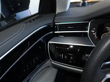 AUDI A8L 60 TFSIe lang FULL-EXCLUSIVE   UPE 190.975 -