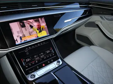 AUDI A8L 60 TFSIe lang FULL-EXCLUSIVE   UPE 190.975 -