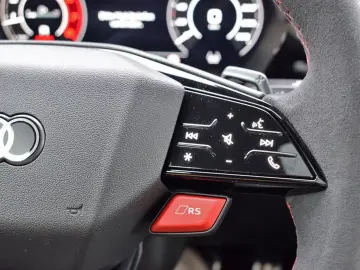 AUDI RS 3 Limo qu S-tr.  Matrix Pano SONOS Navi RüKam