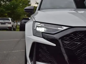 AUDI RS 3 Limo qu S-tr.  Matrix Pano SONOS Navi RüKam