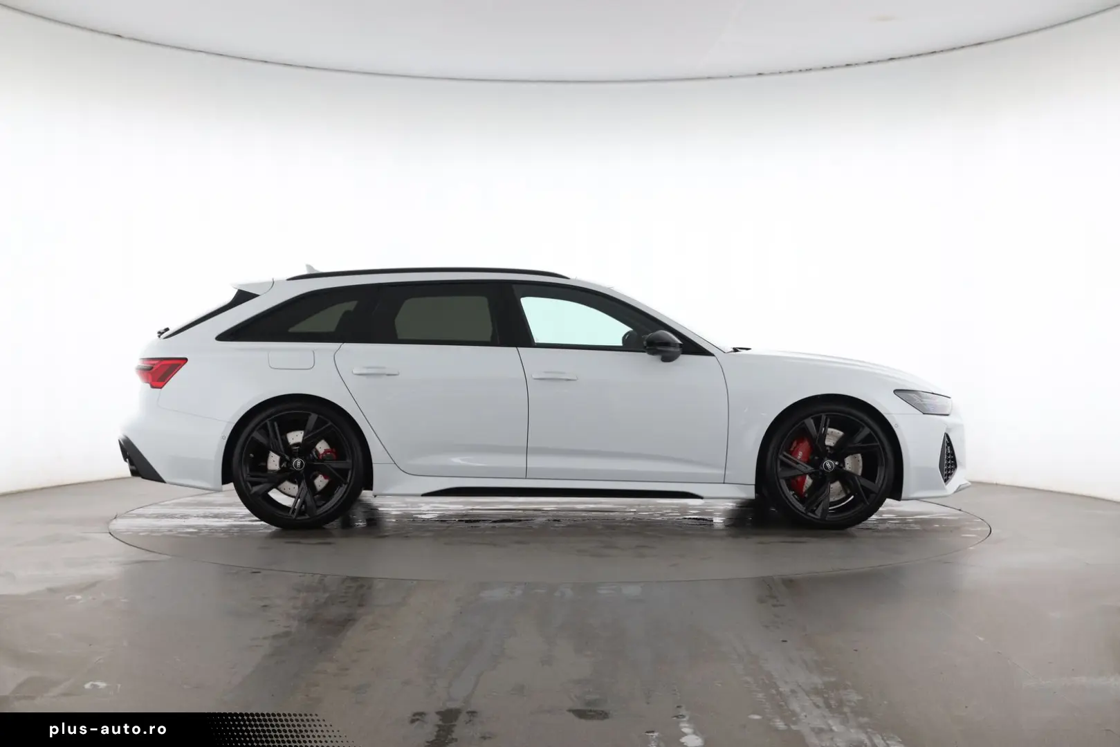 AUDI RS6 Avant TFSI quattro performance AHK   PANO