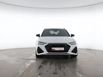 AUDI RS6 Avant TFSI quattro performance AHK   PANO