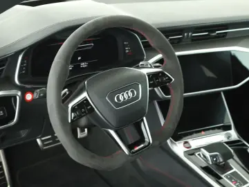 AUDI RS6 Avant TFSI quattro performance AHK   PANO