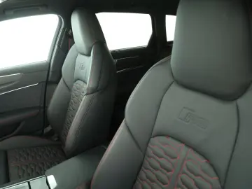 AUDI RS6 Avant TFSI quattro performance AHK   PANO