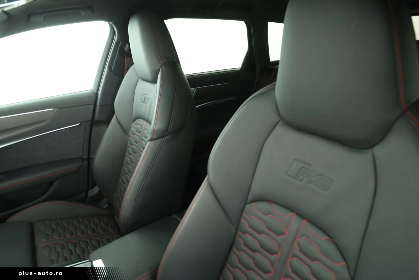 AUDI RS6 Avant TFSI quattro performance AHK   PANO