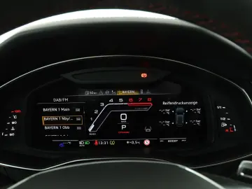 AUDI RS6 Avant TFSI quattro performance AHK   PANO